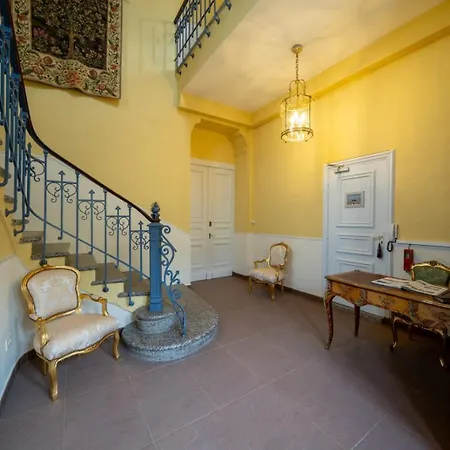66c3 Historic Chateau Picasso Private For 4