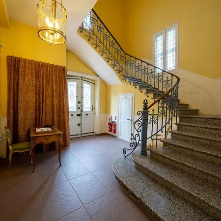 66c3 Historic Chateau Picasso Private For 4 *