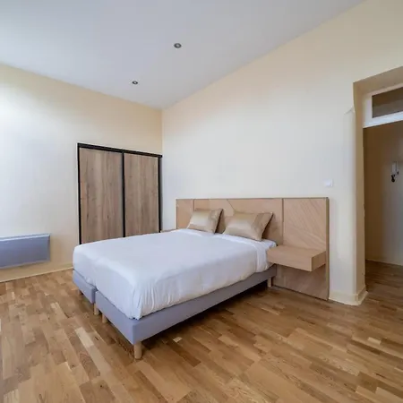 아파트 66c3 Historic Chateau Picasso Private For 4 페르피냥