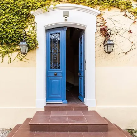 66c3 Historic Chateau Picasso Private For 4 아파트 *